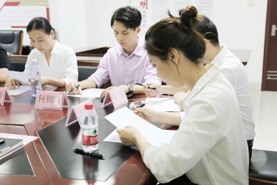 b2eb586a518055b38e2a485a5e3ffa59.jpg b2eb586a518055b38e2a485a5e3ffa59.jpg